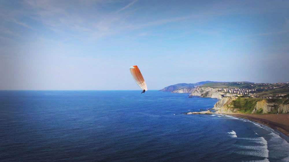 Reserva tu vuelo en Parapente en Sopelana